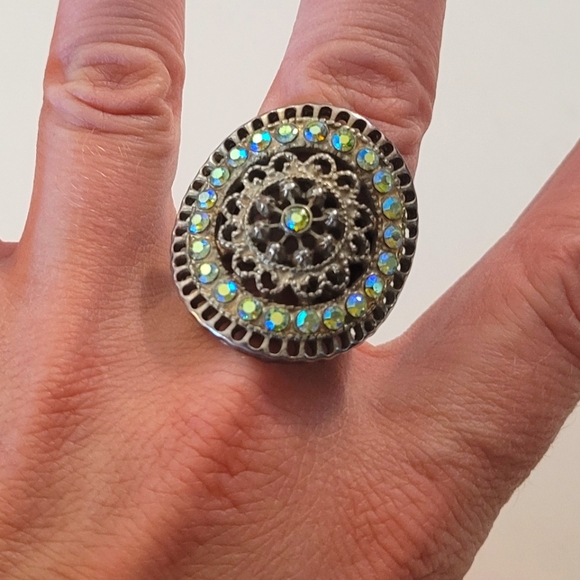 Statement Ring - Picture 7 of 12